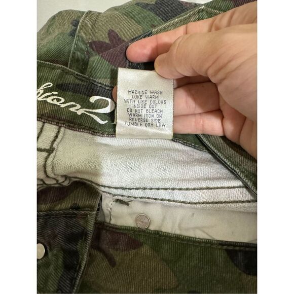Fashion 2 Love Camouflage Jeans Size 3/4 - Picture 5 of 6